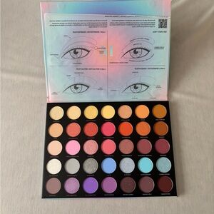Morphe 35Y AURASCAPE Artistry Palette